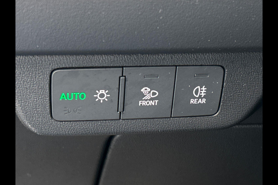 Audi Q4 e-tron 35 Launch edition Advanced Plus 55 kWh SOH 93% * Origineel Nederlands * Pano/dak Camera Adaptive cruise