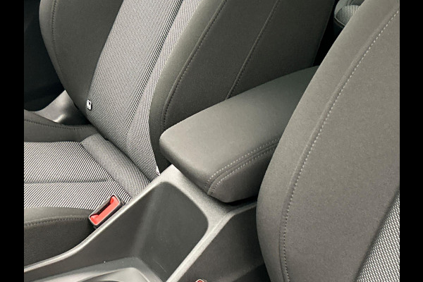 Audi Q4 e-tron 35 Launch edition Advanced Plus 55 kWh SOH 93% * Origineel Nederlands * Pano/dak Camera Adaptive cruise