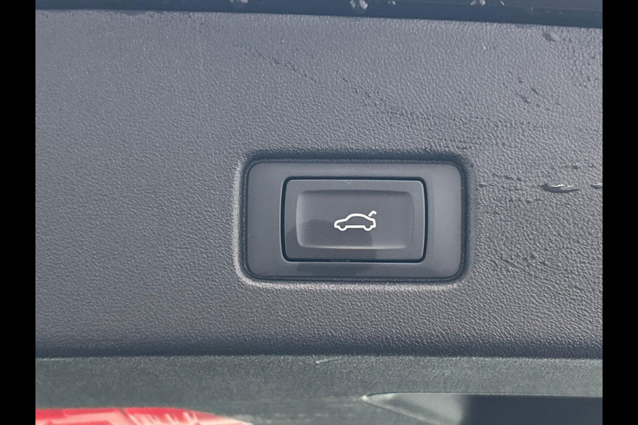Audi Q4 e-tron 35 Launch edition Advanced Plus 55 kWh SOH 93% * Origineel Nederlands * Pano/dak Camera Adaptive cruise