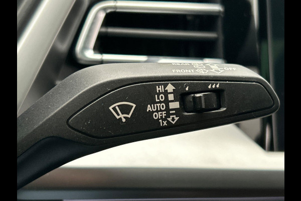 Audi Q4 e-tron 35 Launch edition Advanced Plus 55 kWh SOH 93% * Origineel Nederlands * Pano/dak Camera Adaptive cruise