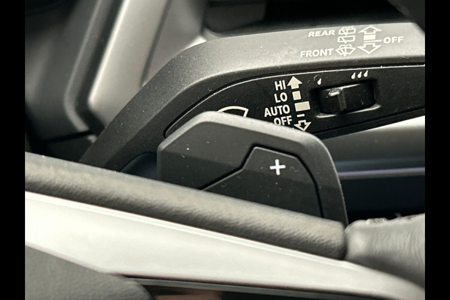 Audi Q4 e-tron 35 Launch edition Advanced Plus 55 kWh SOH 93% * Origineel Nederlands * Pano/dak Camera Adaptive cruise