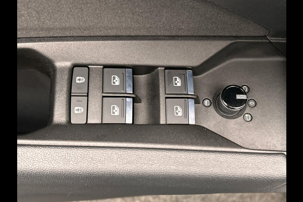 Audi Q4 e-tron 35 Launch edition Advanced Plus 55 kWh SOH 93% * Origineel Nederlands * Pano/dak Camera Adaptive cruise