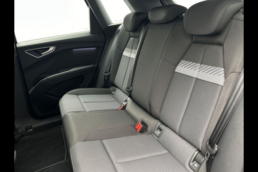 Audi Q4 e-tron 35 Launch edition Advanced Plus 55 kWh SOH 93% * Origineel Nederlands * Pano/dak Camera Adaptive cruise