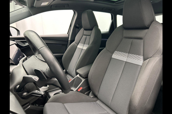Audi Q4 e-tron 35 Launch edition Advanced Plus 55 kWh SOH 93% * Origineel Nederlands * Pano/dak Camera Adaptive cruise