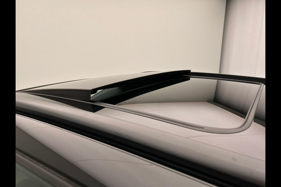 Audi Q4 e-tron 35 Launch edition Advanced Plus 55 kWh SOH 93% * Origineel Nederlands * Pano/dak Camera Adaptive cruise