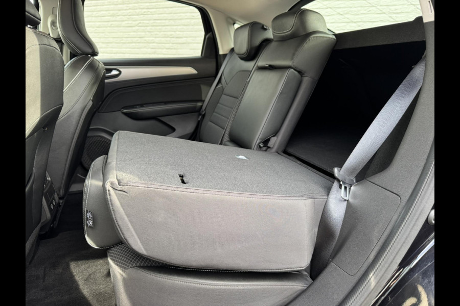 Renault Arkana 1.3 TCe 140 Adaptive cruise Climate control Keyless LED Navigatie Apple/Android Achteruitrijcamera Dodehoekdetectie