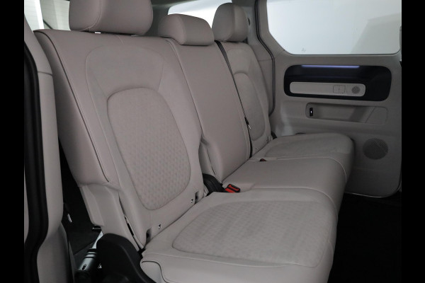 Volkswagen ID. Buzz Pro 77kWh 204PK | "Art Velours" bekleding | Elektrische trekhaak | Elektrische schuifdeuren | Matrix koplampen | Keyless entry | 360 graden camera | Volkswagen ID. Buzz Pro 77kWh 204PK | "Art Velours" bekleding | Elektrische trekhaak | Elektrische schuifdeuren | Matrix koplampen | Keyless entry | 360 graden camera |