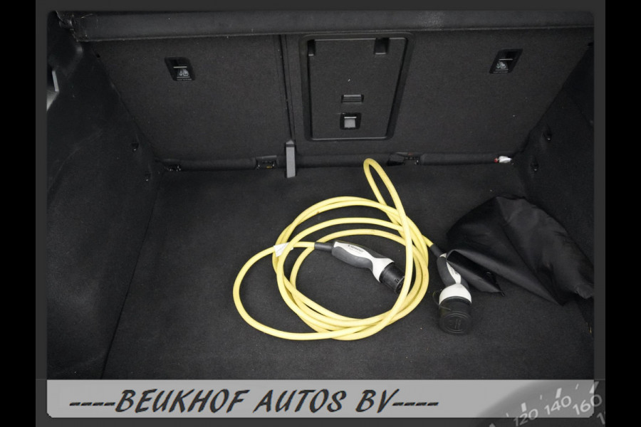 Volkswagen ID.3 First Plus 58 kWh Carplay Nav Camera Soh 91%