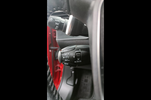 Peugeot 2008 1.2 PureTech Allure Peugeot 2008 1.2 PureTech Allure