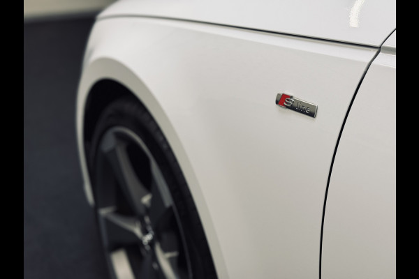 Audi A4 Avant 1.4 TFSI Sport 2x S-Line | 19" | Keyless | Elektr.Klep Audi A4 Avant 1.4 TFSI Sport 2x S-Line | 19" | Keyless | Elektr.Klep