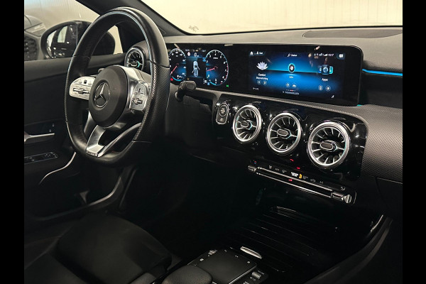 Mercedes-Benz A-Klasse 200 AMG Line | PANO | NIGHT | CAMERA | AMBIANCE Mercedes-Benz A-Klasse 200 AMG Line | PANO | NIGHT | CAMERA | AMBIANCE