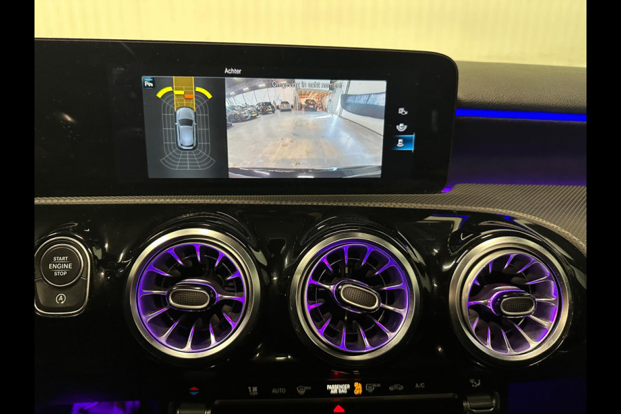 Mercedes-Benz A-Klasse 200 AMG Line | PANO | NIGHT | CAMERA | AMBIANCE Mercedes-Benz A-Klasse 200 AMG Line | PANO | NIGHT | CAMERA | AMBIANCE