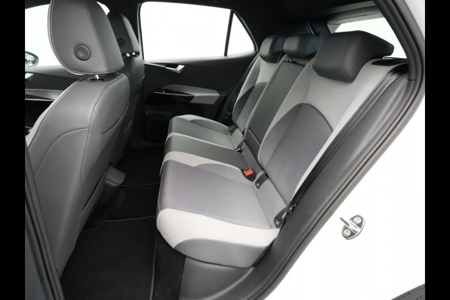 Volkswagen ID.3 Pro S 204pk 77 kWh Navigatie Acc Pdc Lm Velgen Carplay DAB 220