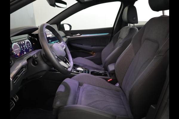 Volkswagen Golf 1.5 eTSI 50 Jahre Edition 150 pk Automaat (DSG) | Navigatie | Panoramadak | Parkeersensoren | Achteruitrijcamera | Matrix LED koplampen | Stoelverwarming | Volkswagen Golf 1.5 eTSI 50 Jahre Edition 150 pk Automaat (DSG) | Navigatie | Panoramadak | Parkeersensoren | Achteruitrijcamera | Matrix LED koplampen | Stoelverwarming |