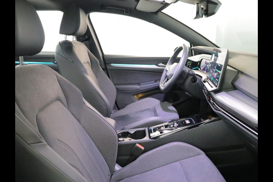 Volkswagen Golf 1.5 eTSI 50 Jahre Edition 150 pk Automaat (DSG) | Navigatie | Panoramadak | Parkeersensoren | Achteruitrijcamera | Matrix LED koplampen | Stoelverwarming | Volkswagen Golf 1.5 eTSI 50 Jahre Edition 150 pk Automaat (DSG) | Navigatie | Panoramadak | Parkeersensoren | Achteruitrijcamera | Matrix LED koplampen | Stoelverwarming |