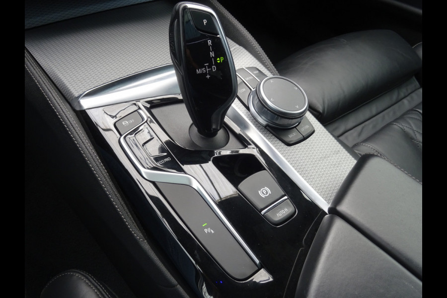 BMW 5 Serie 520i High Executive * LEER * M-PAKKET * DEALER ONDERH. !! BMW 5 Serie 520i High Executive * LEER * M-PAKKET * DEALER ONDERH. !!