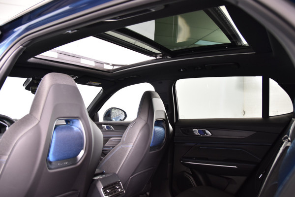 Lynk & Co 01 1.5 PHEV 261PK MY23 | Donkere hemel | 360 Camera | 7.4 kWh boordlader | S/K-panodak | Adapt. Cruise | Memory | Elek. klep | LM 20" | 1388