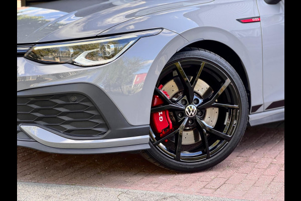 Volkswagen Golf 2.0 TSI GTI Pano/Memory/Matrix/H&K/HuD Volkswagen Golf 2.0 TSI GTI Pano/Memory/Matrix/H&K/HuD