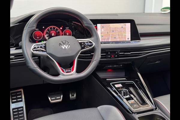 Volkswagen Golf 2.0 TSI GTI Pano/Memory/Matrix/H&K/HuD Volkswagen Golf 2.0 TSI GTI Pano/Memory/Matrix/H&K/HuD