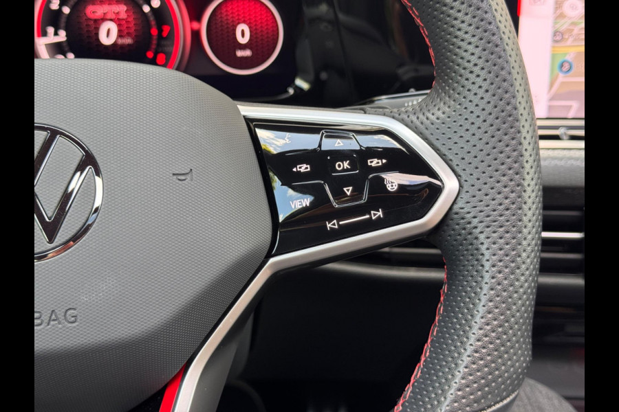 Volkswagen Golf 2.0 TSI GTI Pano/Memory/Matrix/H&K/HuD Volkswagen Golf 2.0 TSI GTI Pano/Memory/Matrix/H&K/HuD