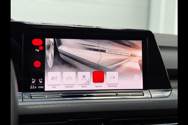 Volkswagen Golf 2.0 TSI GTI Pano/Memory/Matrix/H&K/HuD Volkswagen Golf 2.0 TSI GTI Pano/Memory/Matrix/H&K/HuD