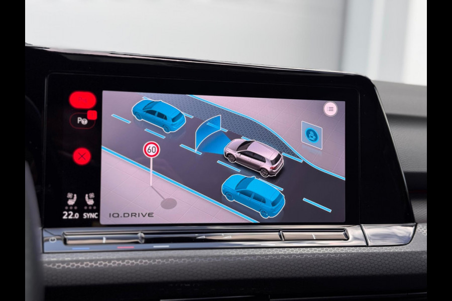 Volkswagen Golf 2.0 TSI GTI Pano/Memory/Matrix/H&K/HuD Volkswagen Golf 2.0 TSI GTI Pano/Memory/Matrix/H&K/HuD