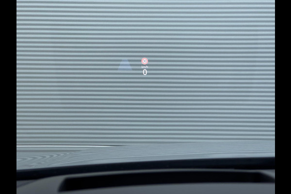 Volkswagen Golf 2.0 TSI GTI Pano/Memory/Matrix/H&K/HuD Volkswagen Golf 2.0 TSI GTI Pano/Memory/Matrix/H&K/HuD