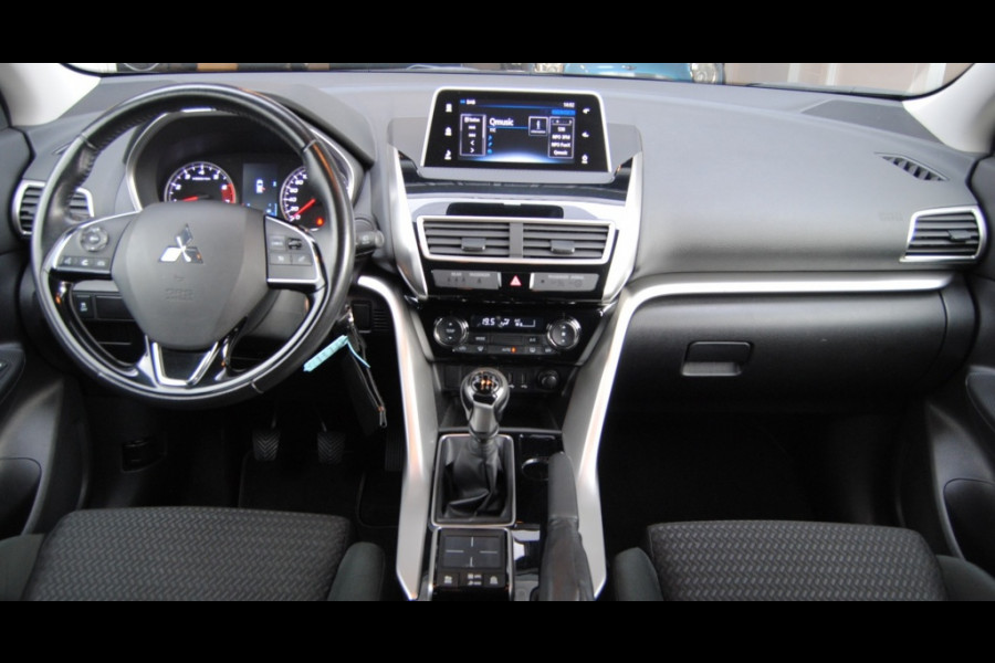 Mitsubishi Eclipse Cross 1.5 DI-T Pure Mitsubishi Eclipse Cross 1.5 DI-T Pure