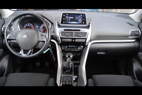 Mitsubishi Eclipse Cross 1.5 DI-T Pure Mitsubishi Eclipse Cross 1.5 DI-T Pure