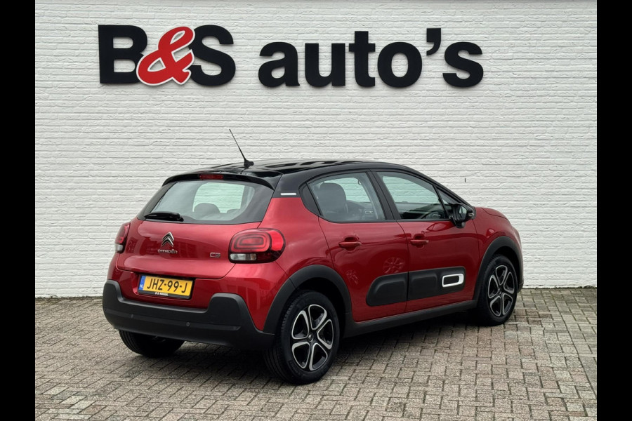 Citroën C3 1.2 PureTech Shine Business Cruise control Climate control LED Parkeersensoren plus camera Apple / Android Navigatie Citroën C3 1.2 PureTech Shine Business Cruise control Climate control LED Parkeersensoren plus camera Apple / Android Navigatie