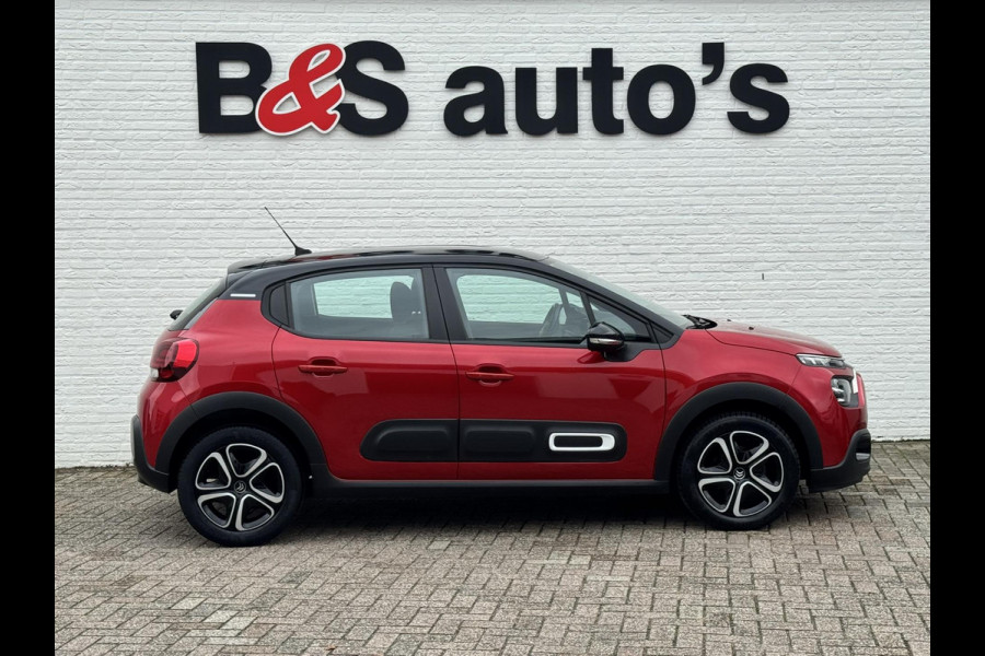 Citroën C3 1.2 PureTech Shine Business Cruise control Climate control LED Parkeersensoren plus camera Apple / Android Navigatie Citroën C3 1.2 PureTech Shine Business Cruise control Climate control LED Parkeersensoren plus camera Apple / Android Navigatie