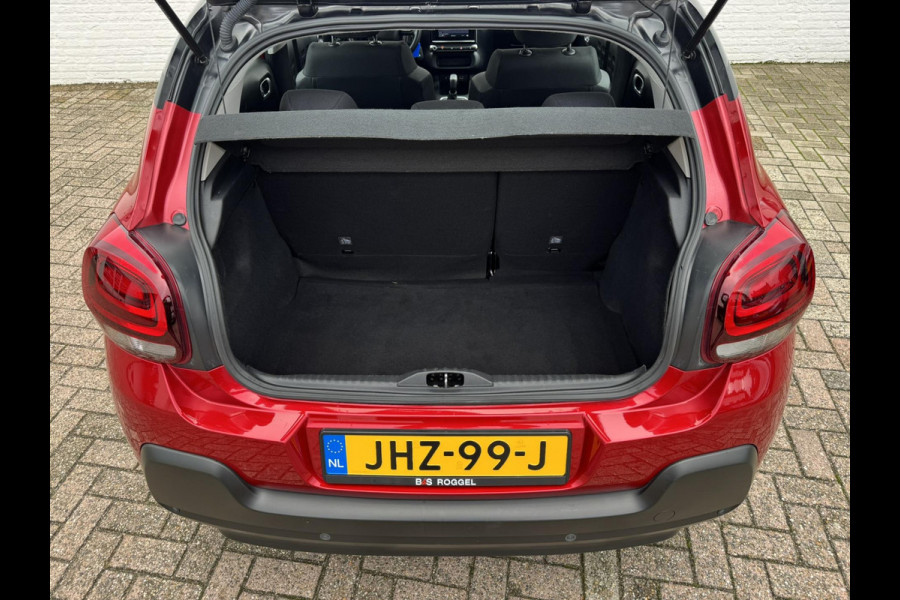 Citroën C3 1.2 PureTech Shine Business Cruise control Climate control LED Parkeersensoren plus camera Apple / Android Navigatie Citroën C3 1.2 PureTech Shine Business Cruise control Climate control LED Parkeersensoren plus camera Apple / Android Navigatie