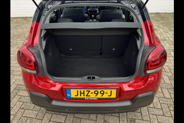 Citroën C3 1.2 PureTech Shine Business Cruise control Climate control LED Parkeersensoren plus camera Apple / Android Navigatie Citroën C3 1.2 PureTech Shine Business Cruise control Climate control LED Parkeersensoren plus camera Apple / Android Navigatie