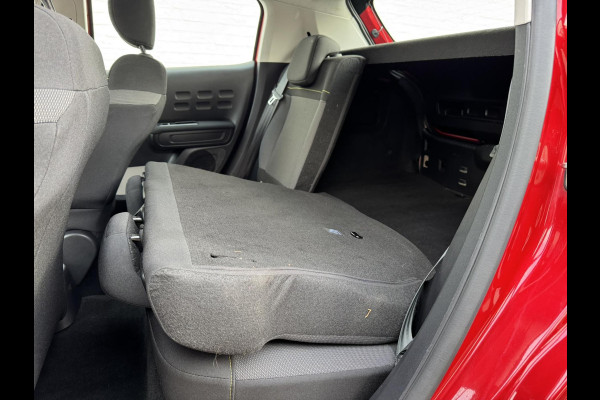 Citroën C3 1.2 PureTech Shine Business Cruise control Climate control LED Parkeersensoren plus camera Apple / Android Navigatie Citroën C3 1.2 PureTech Shine Business Cruise control Climate control LED Parkeersensoren plus camera Apple / Android Navigatie