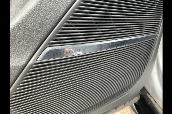 Audi SQ8 4.0 TDI NightVision Carboninleg B&O 4Wielsturing Sfeerverl HUD 360° Trekhaak Audi SQ8 4.0 TDI NightVision Carboninleg B&O 4Wielsturing Sfeerverl HUD 360° Trekhaak