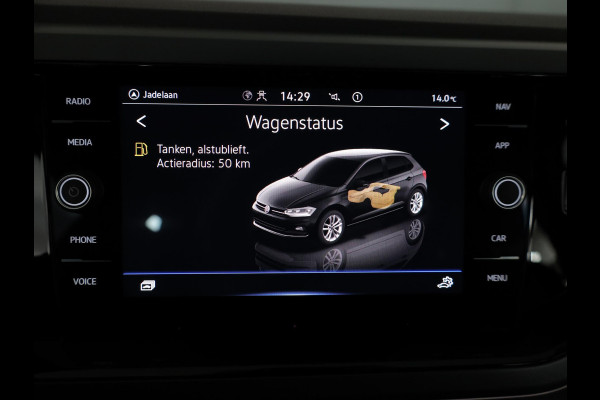 Volkswagen Polo 1.0 TSI R-Line 110pk DSG| Navi| 17'LMvelgen | Matrix LEDlampen| Digital display Volkswagen Polo 1.0 TSI R-Line 110pk DSG| Navi| 17'LMvelgen | Matrix LEDlampen| Digital display