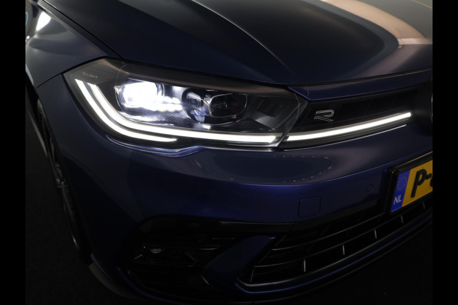 Volkswagen Polo 1.0 TSI R-Line 110pk DSG| Navi| 17'LMvelgen | Matrix LEDlampen| Digital display Volkswagen Polo 1.0 TSI R-Line 110pk DSG| Navi| 17'LMvelgen | Matrix LEDlampen| Digital display