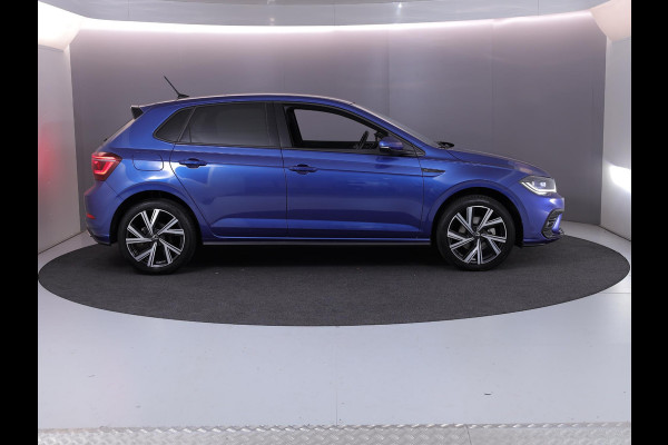 Volkswagen Polo 1.0 TSI R-Line 110pk DSG| Navi| 17'LMvelgen | Matrix LEDlampen| Digital display Volkswagen Polo 1.0 TSI R-Line 110pk DSG| Navi| 17'LMvelgen | Matrix LEDlampen| Digital display