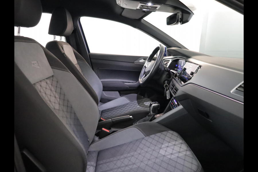 Volkswagen Polo 1.0 TSI R-Line 110pk DSG| Navi| 17'LMvelgen | Matrix LEDlampen| Digital display Volkswagen Polo 1.0 TSI R-Line 110pk DSG| Navi| 17'LMvelgen | Matrix LEDlampen| Digital display