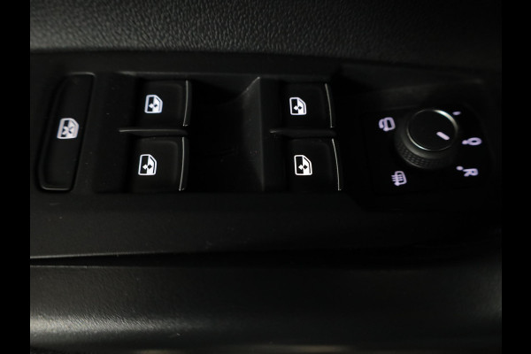 Volkswagen Polo 1.0 TSI R-Line 110pk DSG| Navi| 17'LMvelgen | Matrix LEDlampen| Digital display Volkswagen Polo 1.0 TSI R-Line 110pk DSG| Navi| 17'LMvelgen | Matrix LEDlampen| Digital display