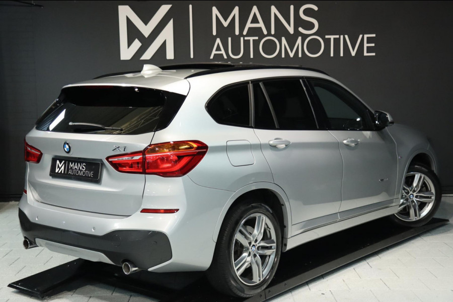 BMW X1 XDrive25i M Sport / PANODAK / HUD / KEYLESS / MEMORY / H&K / CAMERA BMW X1 XDrive25i M Sport / PANODAK / HUD / KEYLESS / MEMORY / H&K / CAMERA