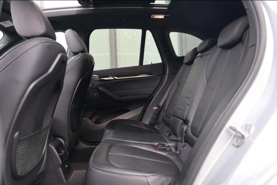 BMW X1 XDrive25i M Sport / PANODAK / HUD / KEYLESS / MEMORY / H&K / CAMERA BMW X1 XDrive25i M Sport / PANODAK / HUD / KEYLESS / MEMORY / H&K / CAMERA