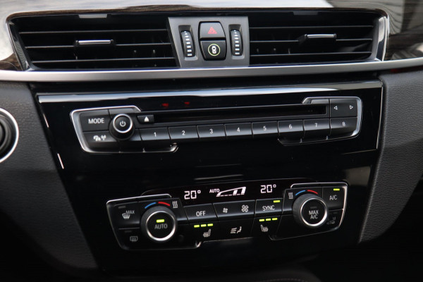 BMW X1 XDrive25i M Sport / PANODAK / HUD / KEYLESS / MEMORY / H&K / CAMERA BMW X1 XDrive25i M Sport / PANODAK / HUD / KEYLESS / MEMORY / H&K / CAMERA