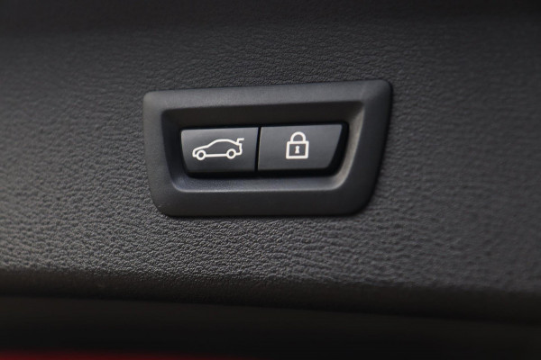 BMW X1 XDrive25i M Sport / PANODAK / HUD / KEYLESS / MEMORY / H&K / CAMERA BMW X1 XDrive25i M Sport / PANODAK / HUD / KEYLESS / MEMORY / H&K / CAMERA