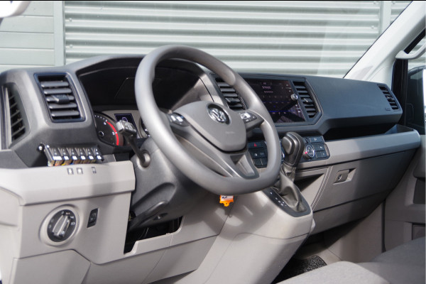 Volkswagen Crafter 35 2.0 TDI L4H3 177PK AUT. CAMERA, TREKHAAK, BETIMMERING, CRUISE, APPLE CARPLAY/ANDROID AUTO, MF STUUR, PARKEERSENSOREN Volkswagen Crafter 35 2.0 TDI L4H3 177PK AUT. CAMERA, TREKHAAK, BETIMMERING, CRUISE, APPLE CARPLAY/ANDROID AUTO, MF STUUR, PARKEERSENSOREN