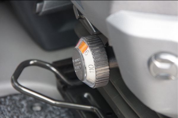 Volkswagen Crafter 35 2.0 TDI L4H3 177PK AUT. CAMERA, TREKHAAK, BETIMMERING, CRUISE, APPLE CARPLAY/ANDROID AUTO, MF STUUR, PARKEERSENSOREN Volkswagen Crafter 35 2.0 TDI L4H3 177PK AUT. CAMERA, TREKHAAK, BETIMMERING, CRUISE, APPLE CARPLAY/ANDROID AUTO, MF STUUR, PARKEERSENSOREN