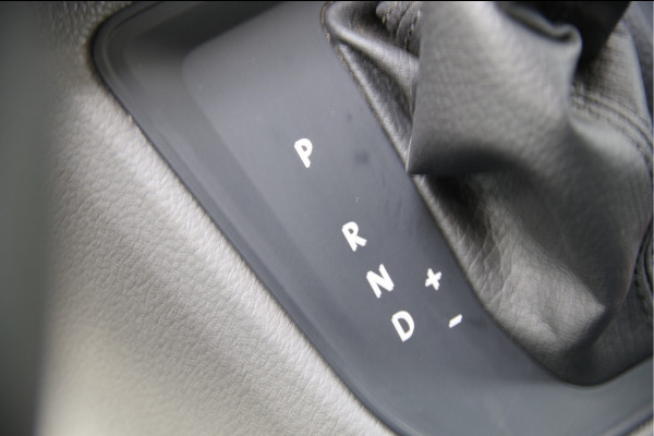 Volkswagen Crafter 35 2.0 TDI L4H3 177PK AUT. CAMERA, TREKHAAK, BETIMMERING, CRUISE, APPLE CARPLAY/ANDROID AUTO, MF STUUR, PARKEERSENSOREN Volkswagen Crafter 35 2.0 TDI L4H3 177PK AUT. CAMERA, TREKHAAK, BETIMMERING, CRUISE, APPLE CARPLAY/ANDROID AUTO, MF STUUR, PARKEERSENSOREN