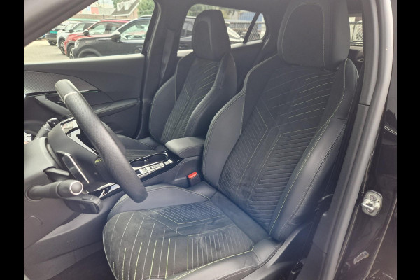 Peugeot 2008 1.2 EAT8 130Pk GT Line+ /Elek. Stoel/ACC/i-cockpit/Full! Peugeot 2008 1.2 EAT8 130Pk GT Line+ /Elek. Stoel/ACC/i-cockpit/Full!
