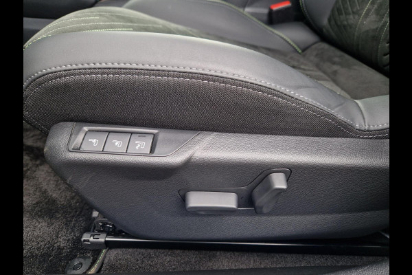 Peugeot 2008 1.2 EAT8 130Pk GT Line+ /Elek. Stoel/ACC/i-cockpit/Full! Peugeot 2008 1.2 EAT8 130Pk GT Line+ /Elek. Stoel/ACC/i-cockpit/Full!