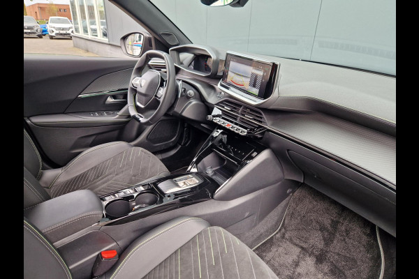 Peugeot 2008 1.2 EAT8 130Pk GT Line+ /Elek. Stoel/ACC/i-cockpit/Full! Peugeot 2008 1.2 EAT8 130Pk GT Line+ /Elek. Stoel/ACC/i-cockpit/Full!